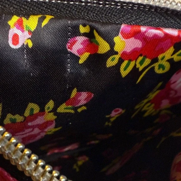 Betsey Johnson Boston Terrier Dog Pup Red Wristlet wallet - Picture 4 of 6